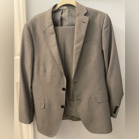 Grey 2 piece suit